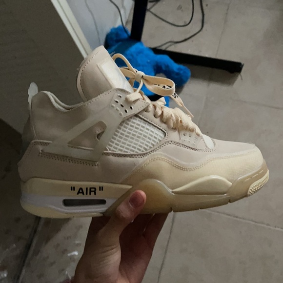 Offwhite jordan 4s - Picture 2 of 4